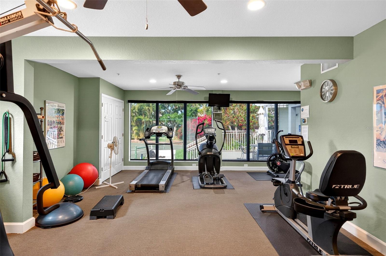 1280 DOLPHIN BAY WAY #402