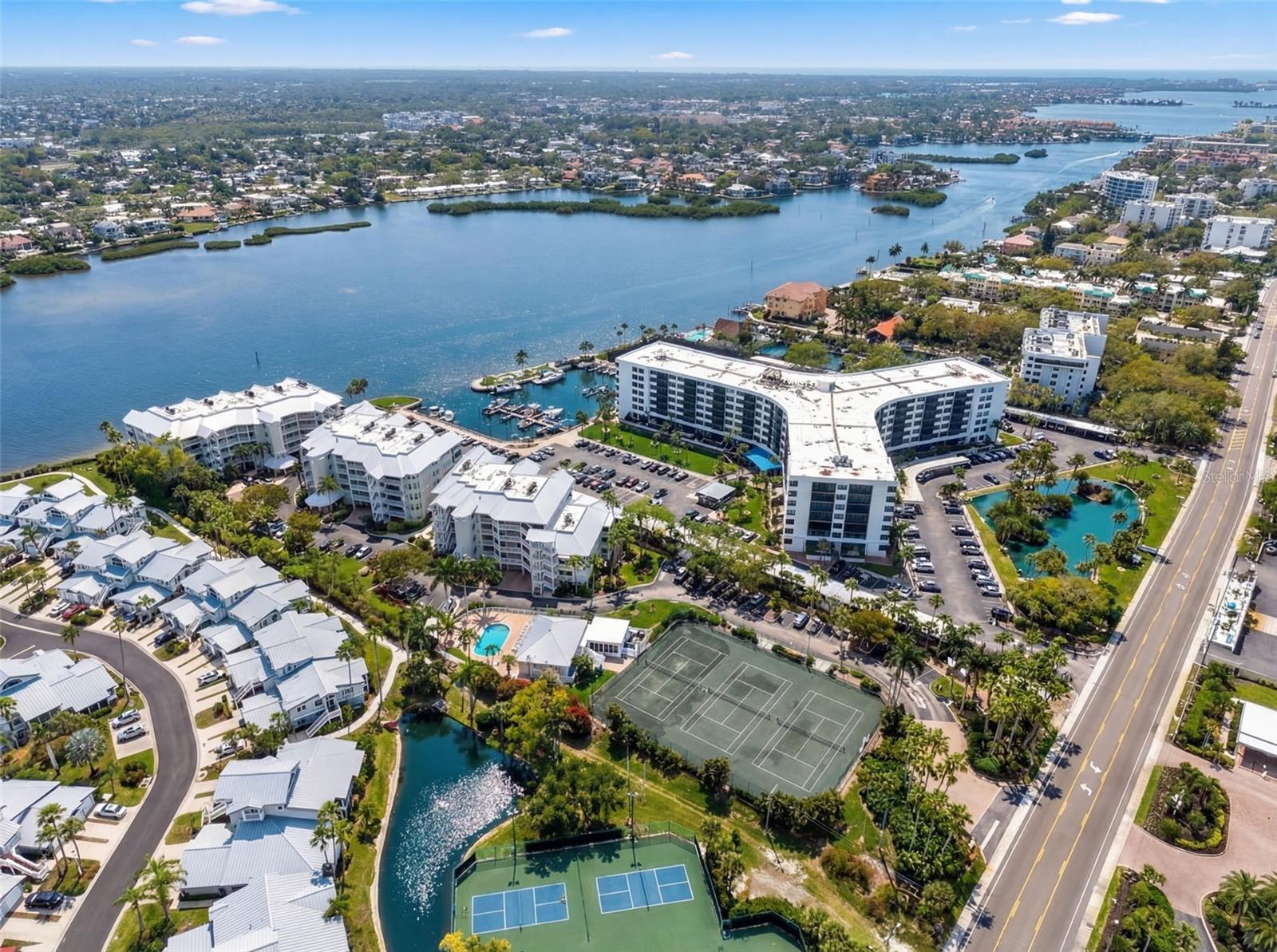 1280 DOLPHIN BAY WAY #402