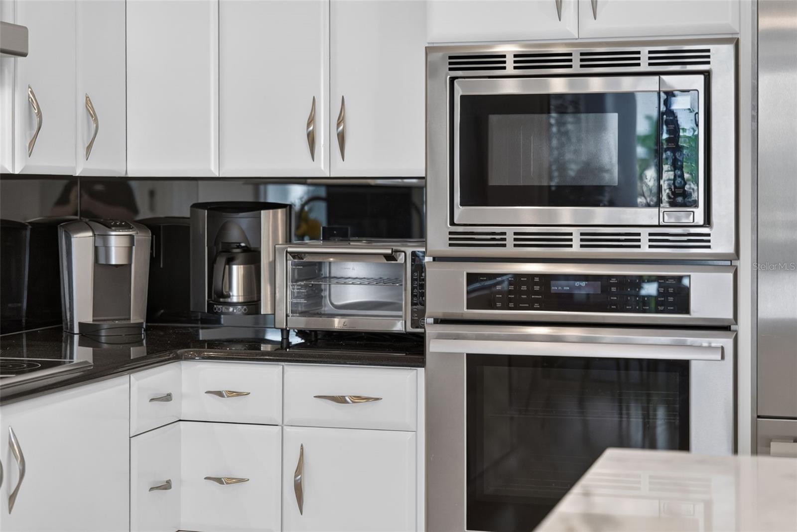 1280 DOLPHIN BAY WAY #402