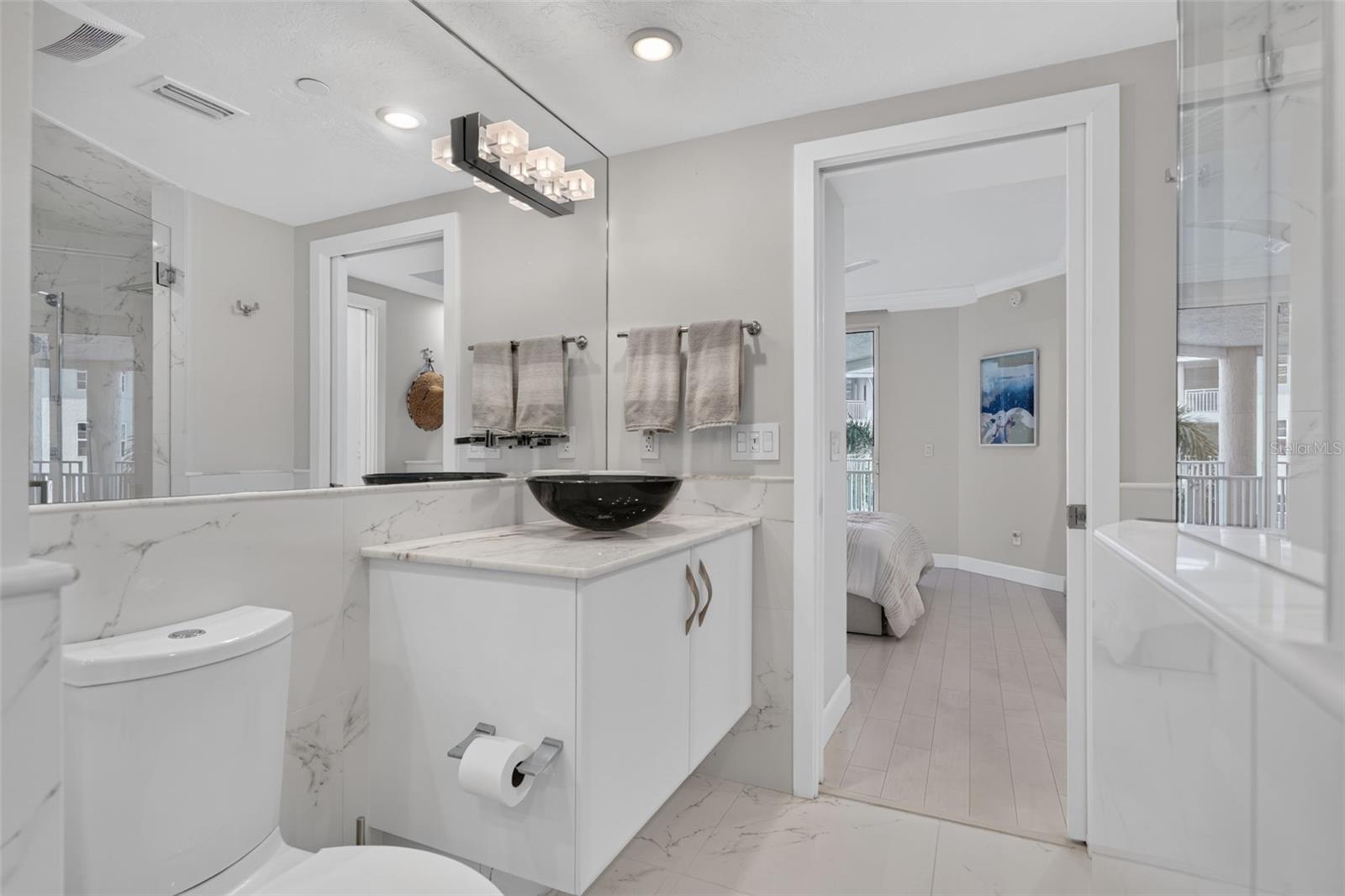 1280 DOLPHIN BAY WAY #402