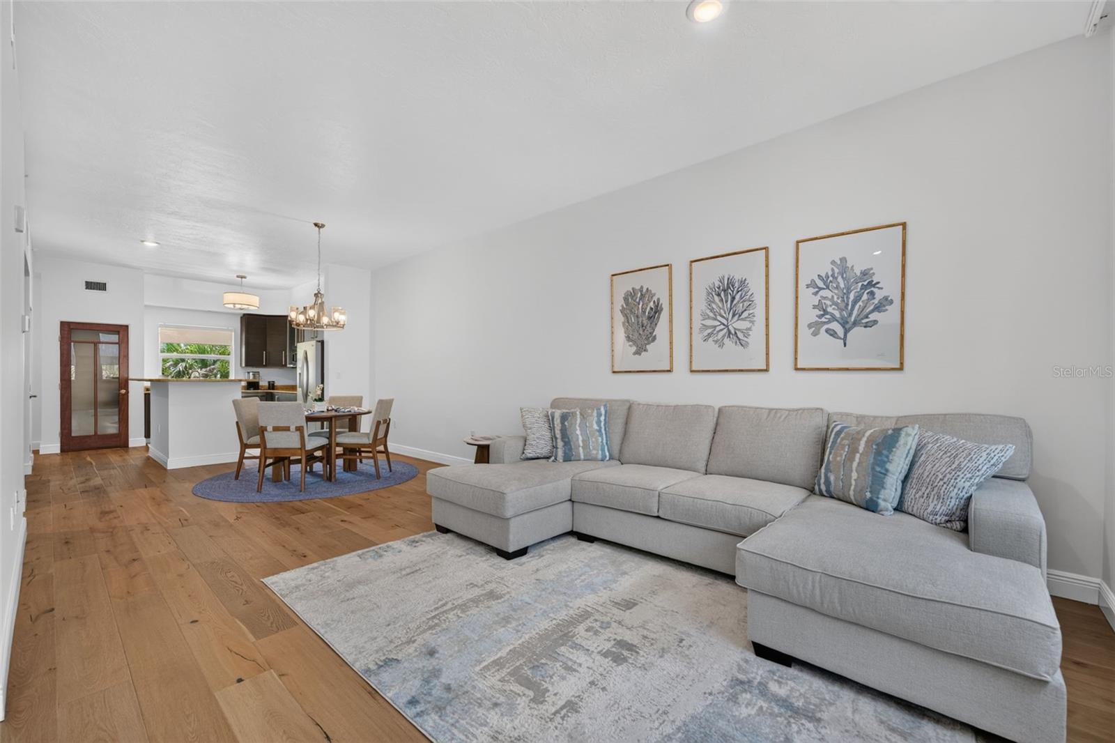 433 CENTRAL AVE