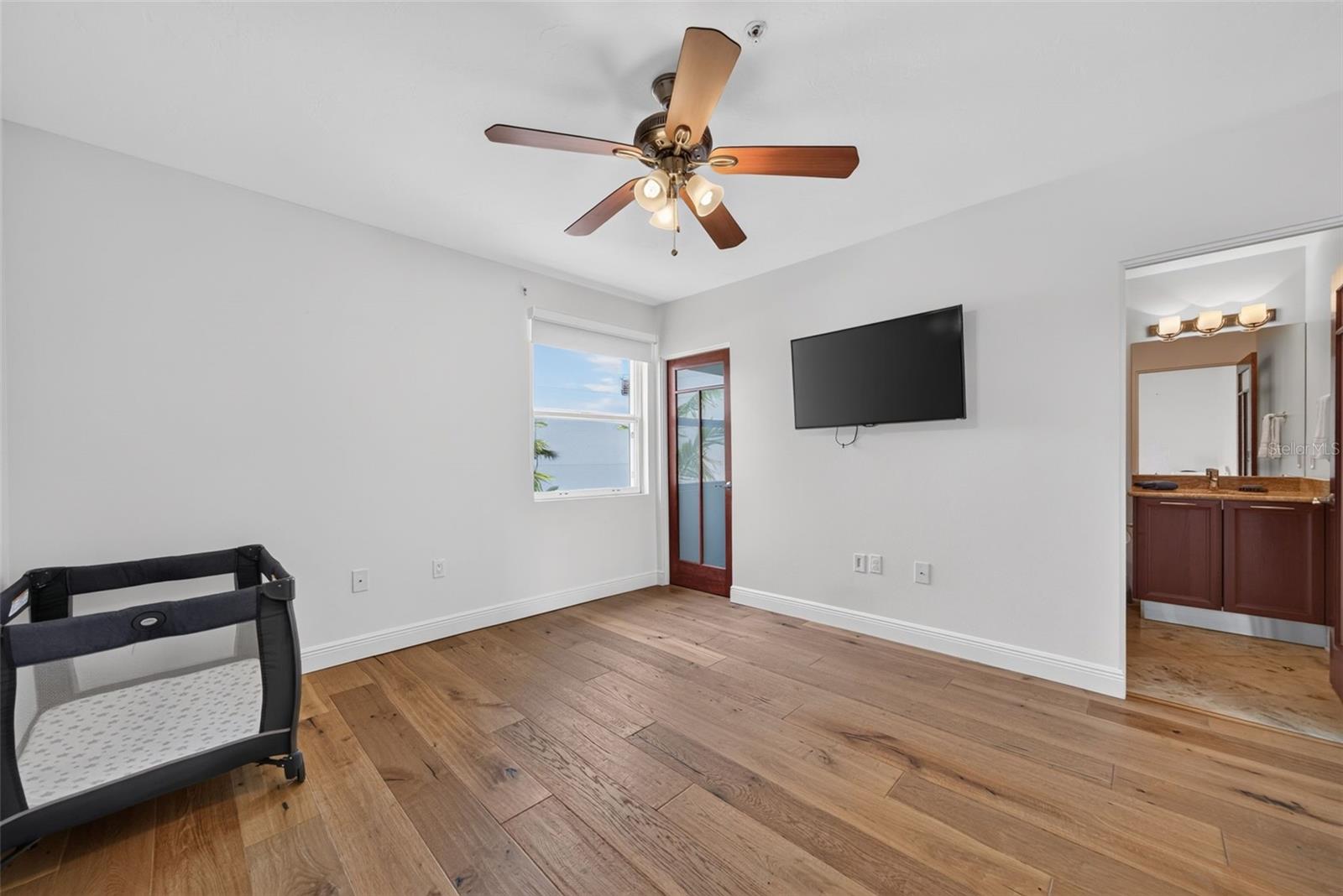 433 CENTRAL AVE