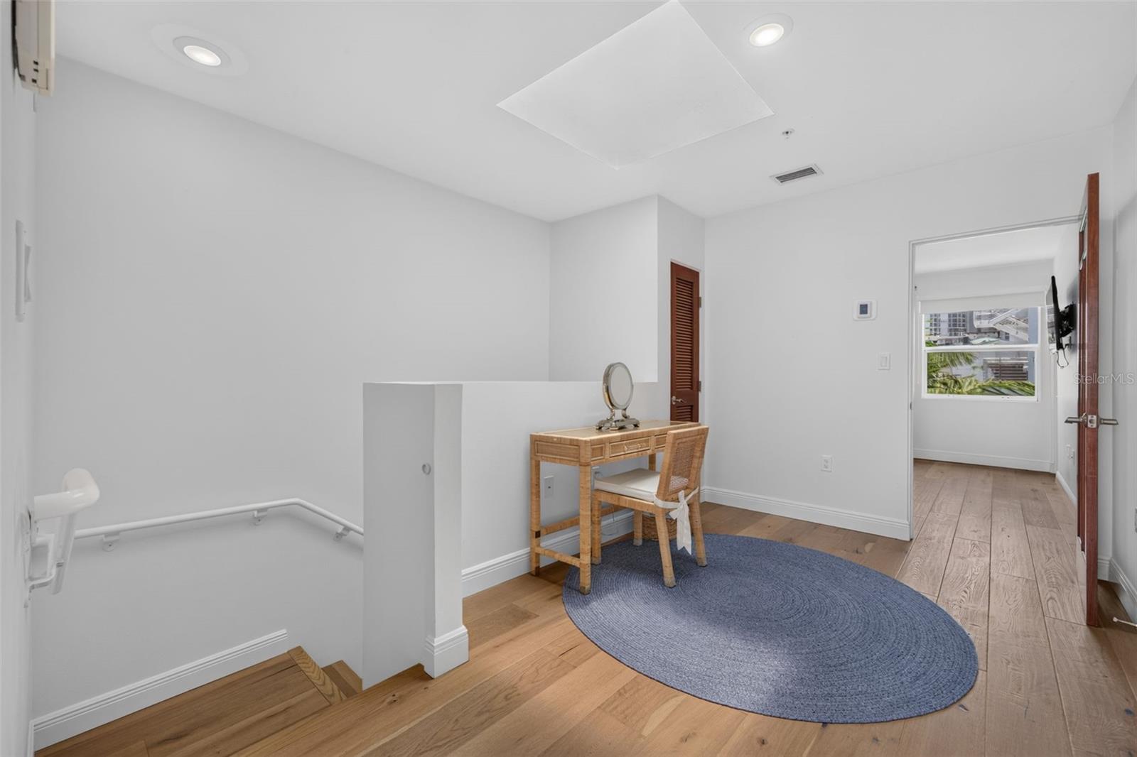 433 CENTRAL AVE