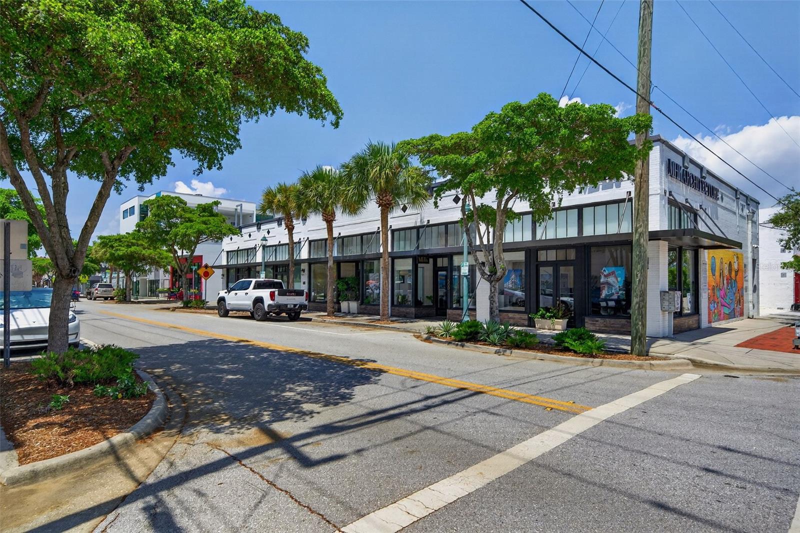 433 CENTRAL AVE