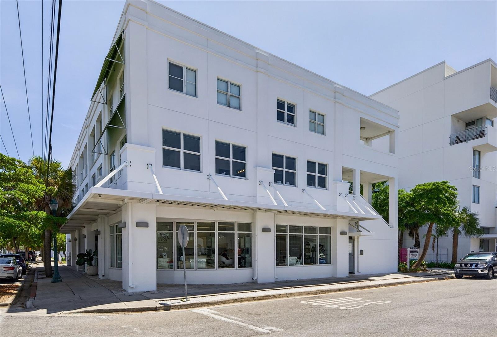 433 CENTRAL AVE