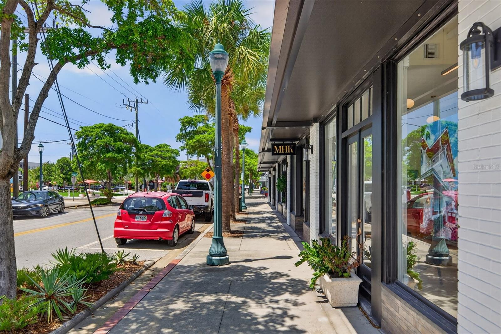 433 CENTRAL AVE