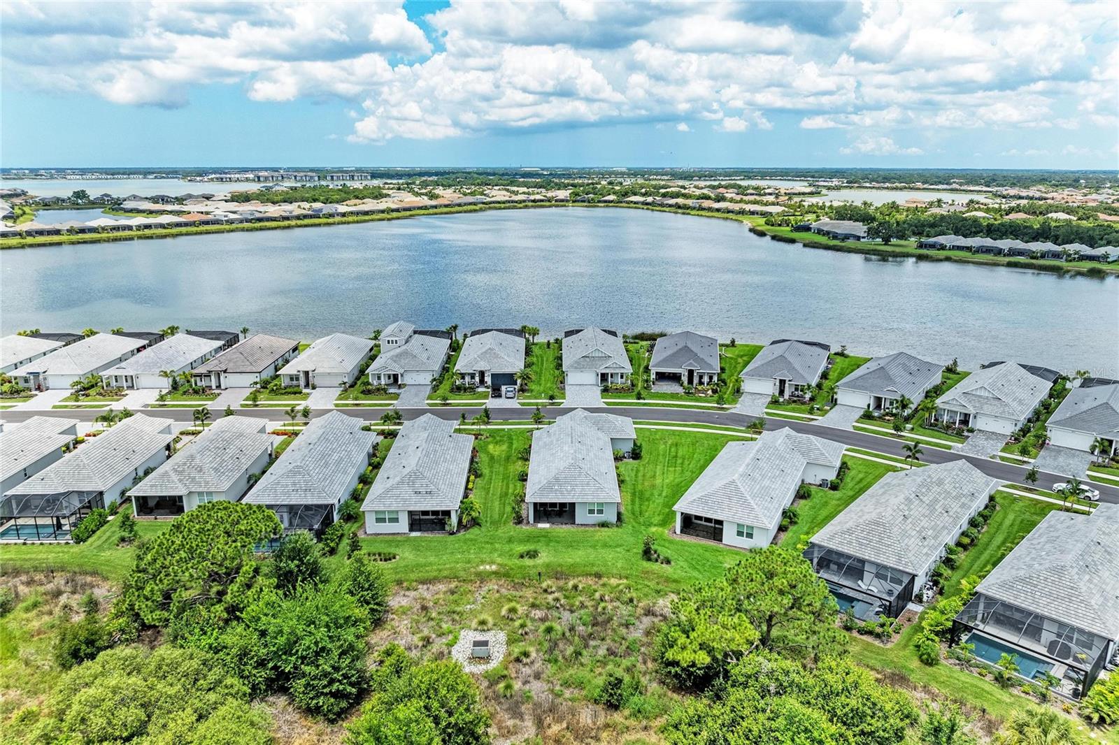 1047 WATERLINE COURT