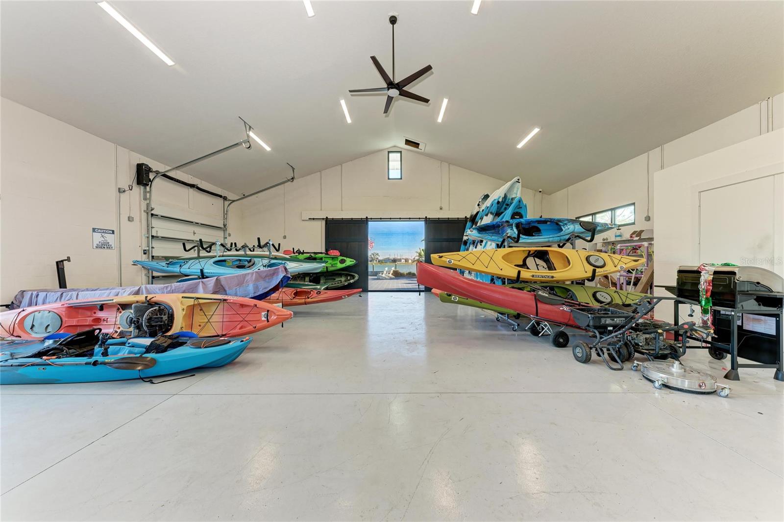 1079 WATERLINE CT