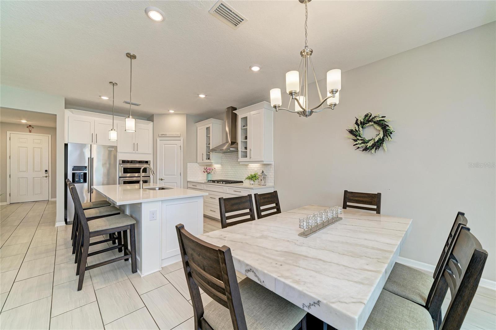 3116 DESERT PLAIN CV