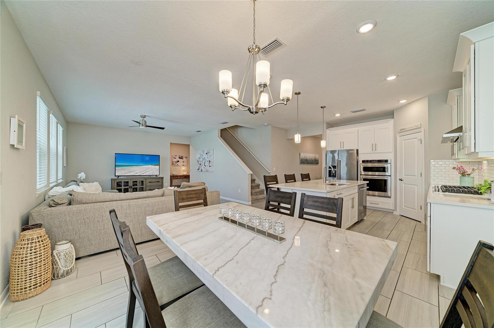 3116 DESERT PLAIN CV