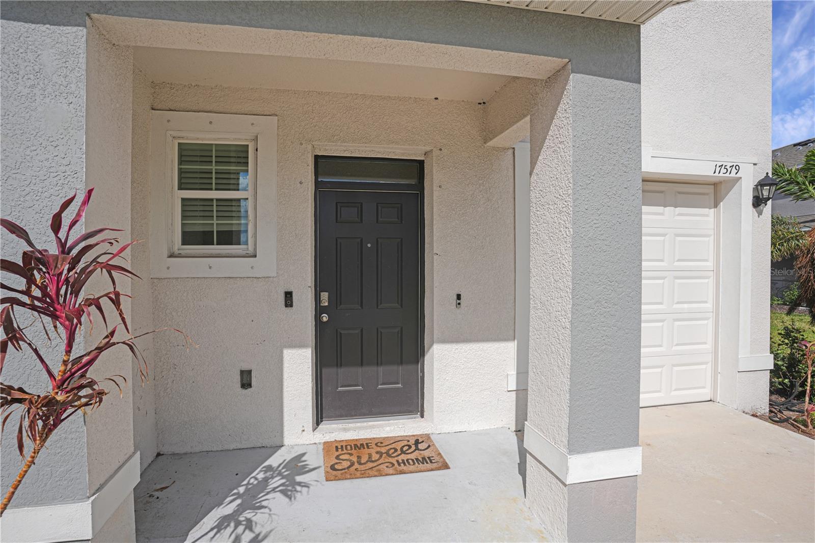 17579 CRESCENT MOON LOOP