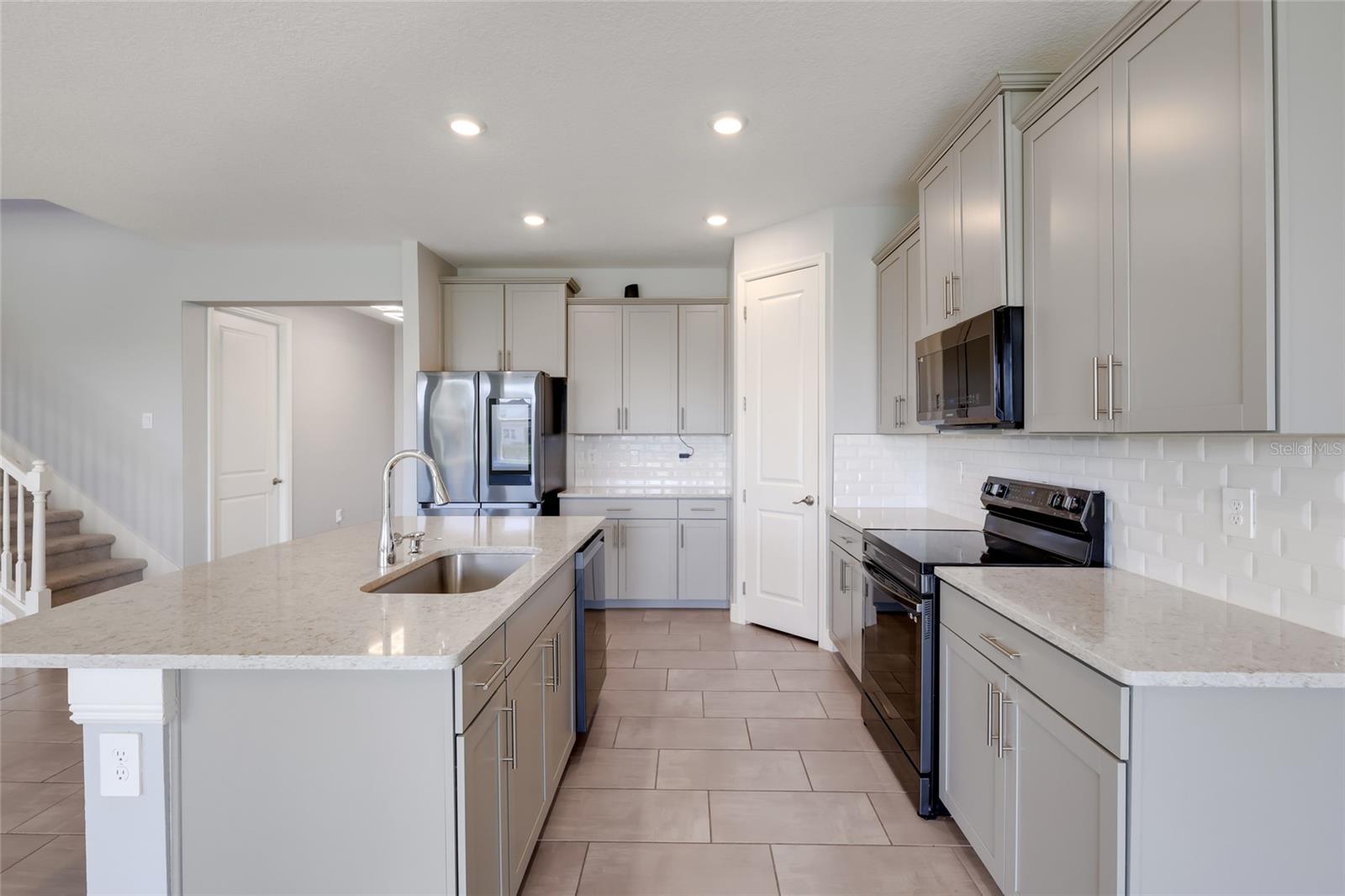 17828 GULF RANCH PL