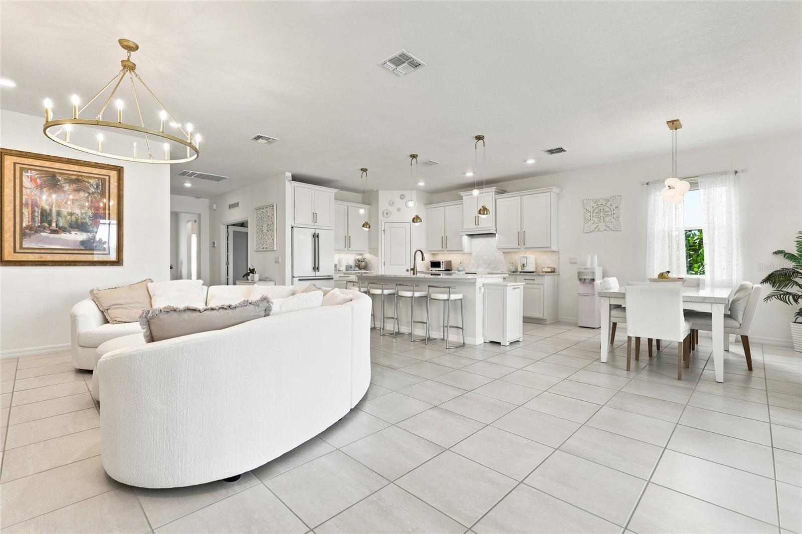 5224 ADEGA WAY