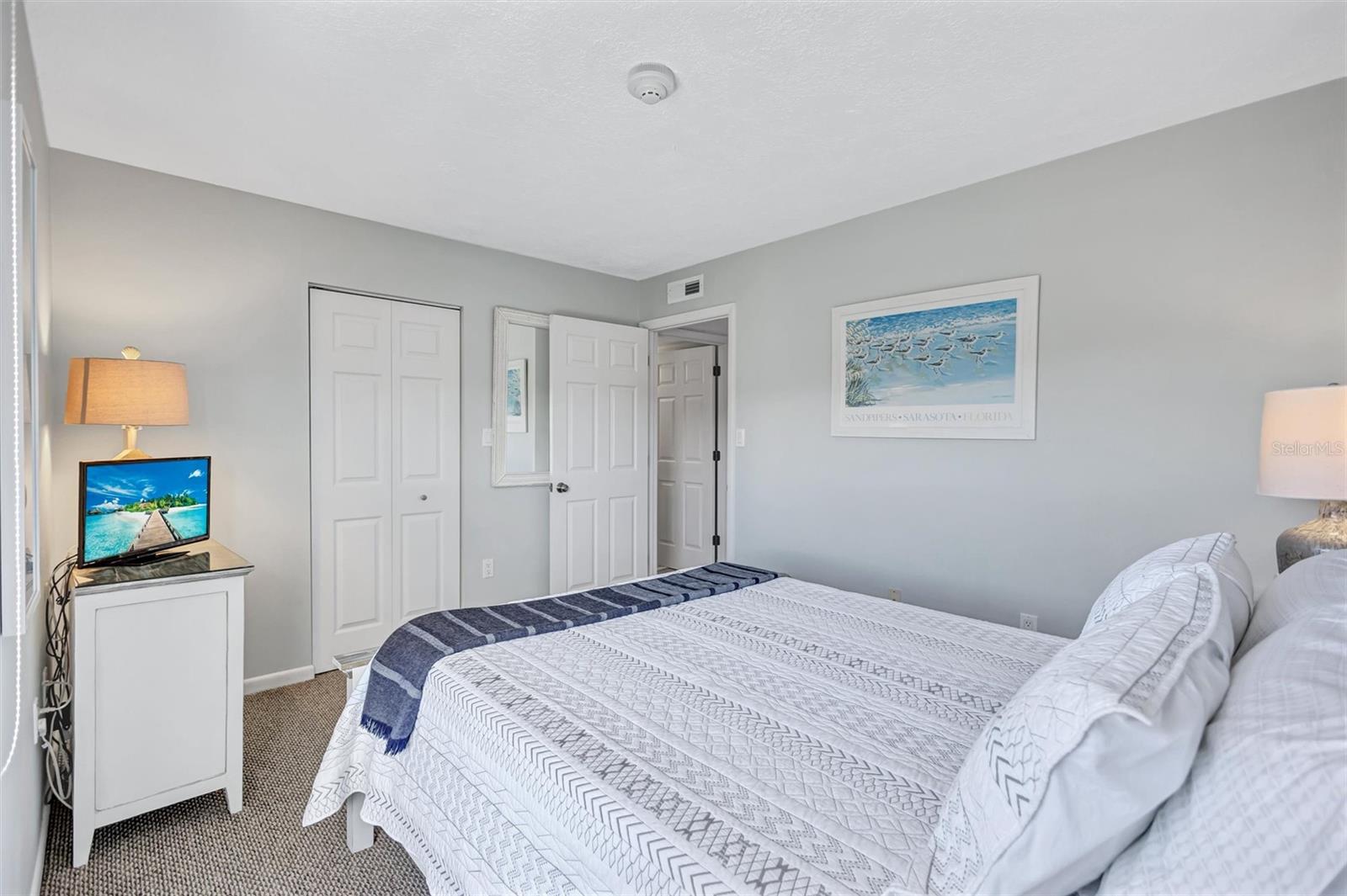 6480 MIDNIGHT PASS RD #612