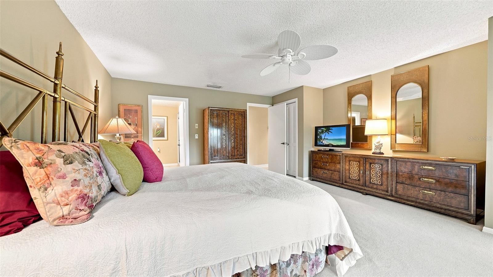 3615 MUIRFIELD DR #3D