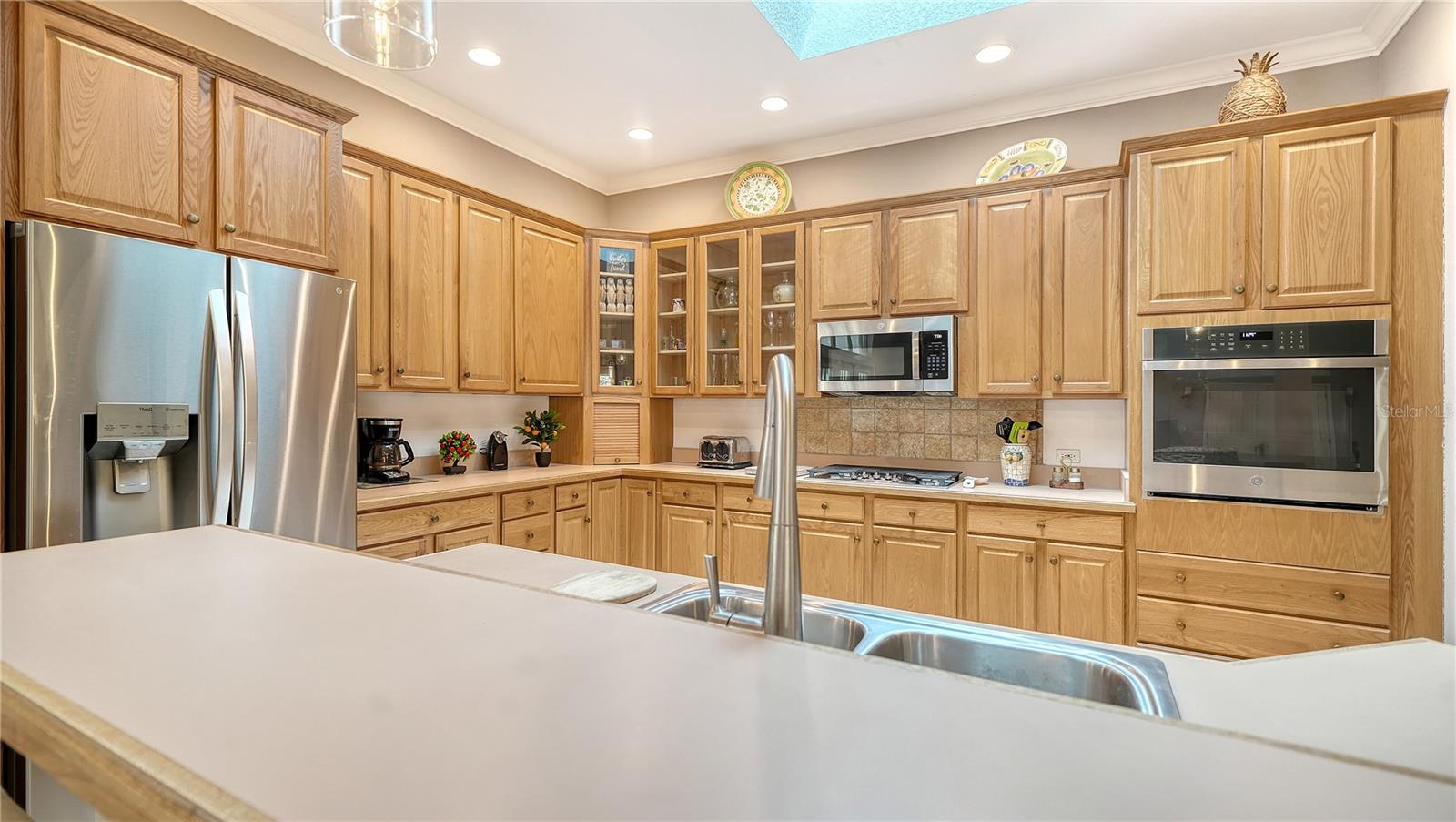 2166 SYLVAN LEA DR