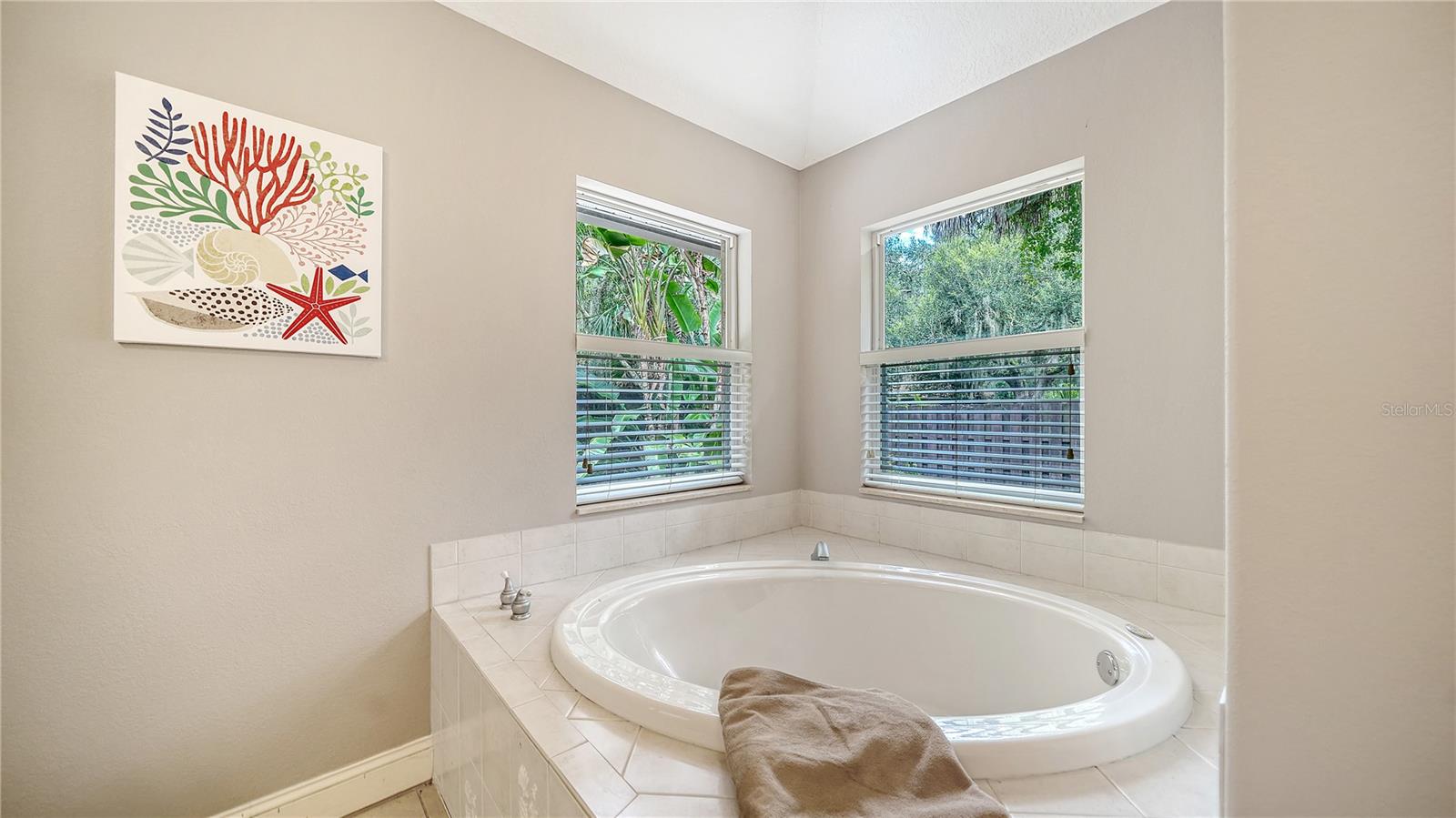 2166 SYLVAN LEA DR