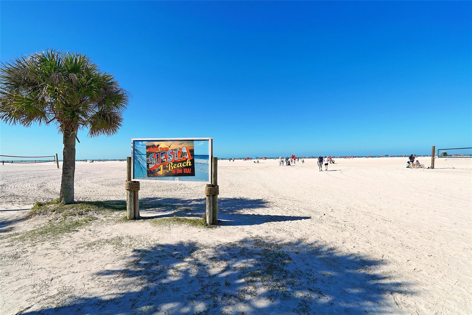 732 SIESTA DR
