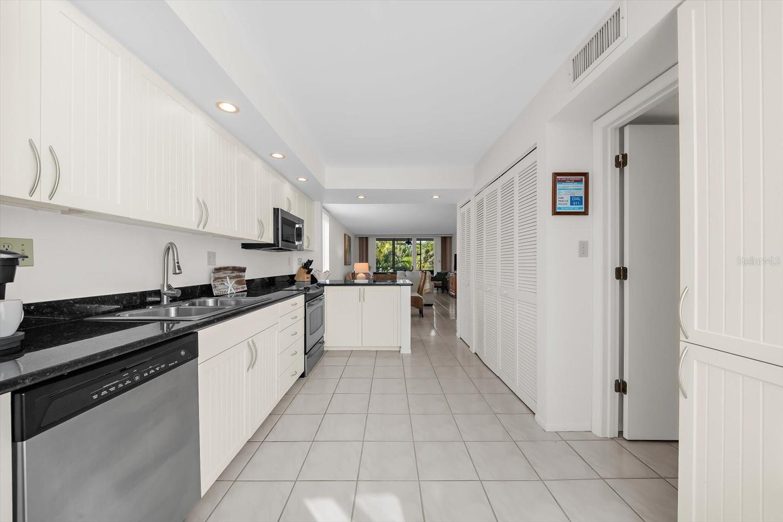 843 BAYPORT WAY #843
