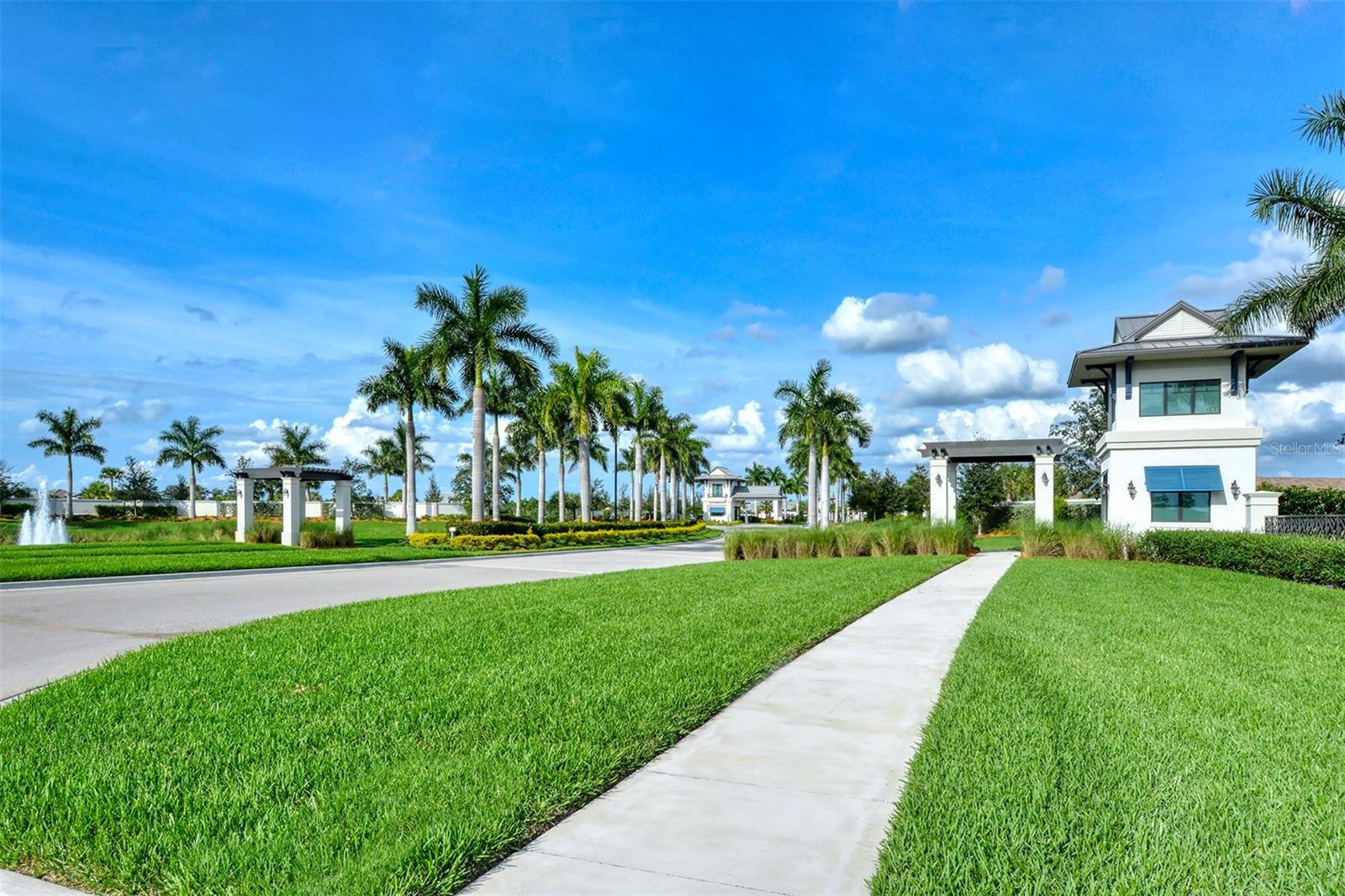 12422 WOOD FERN CT