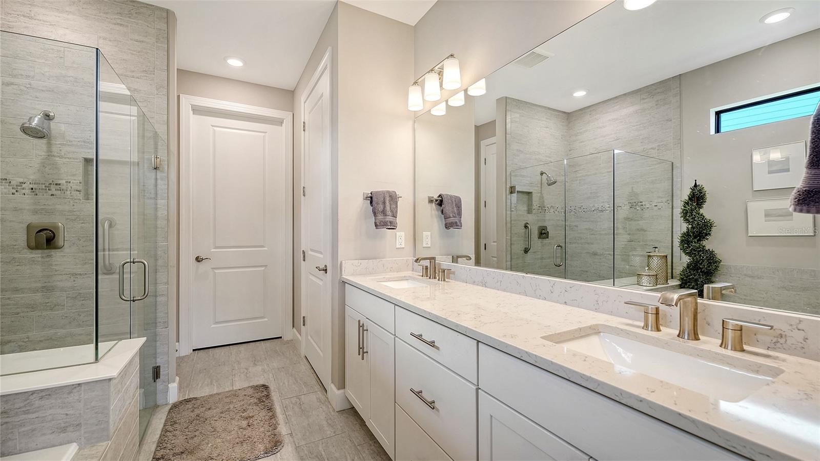 12422 WOOD FERN CT