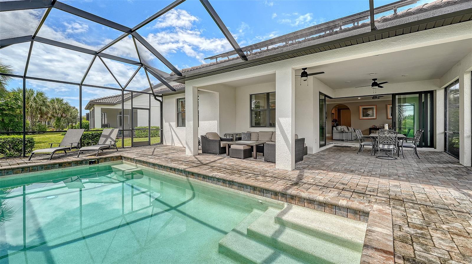 12422 WOOD FERN CT