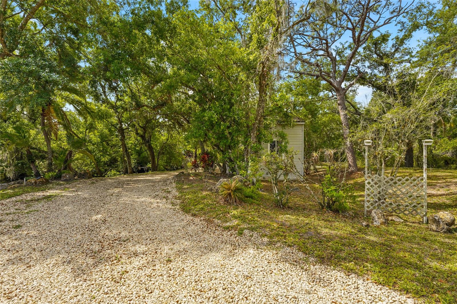 25640 STATE ROAD 70 E