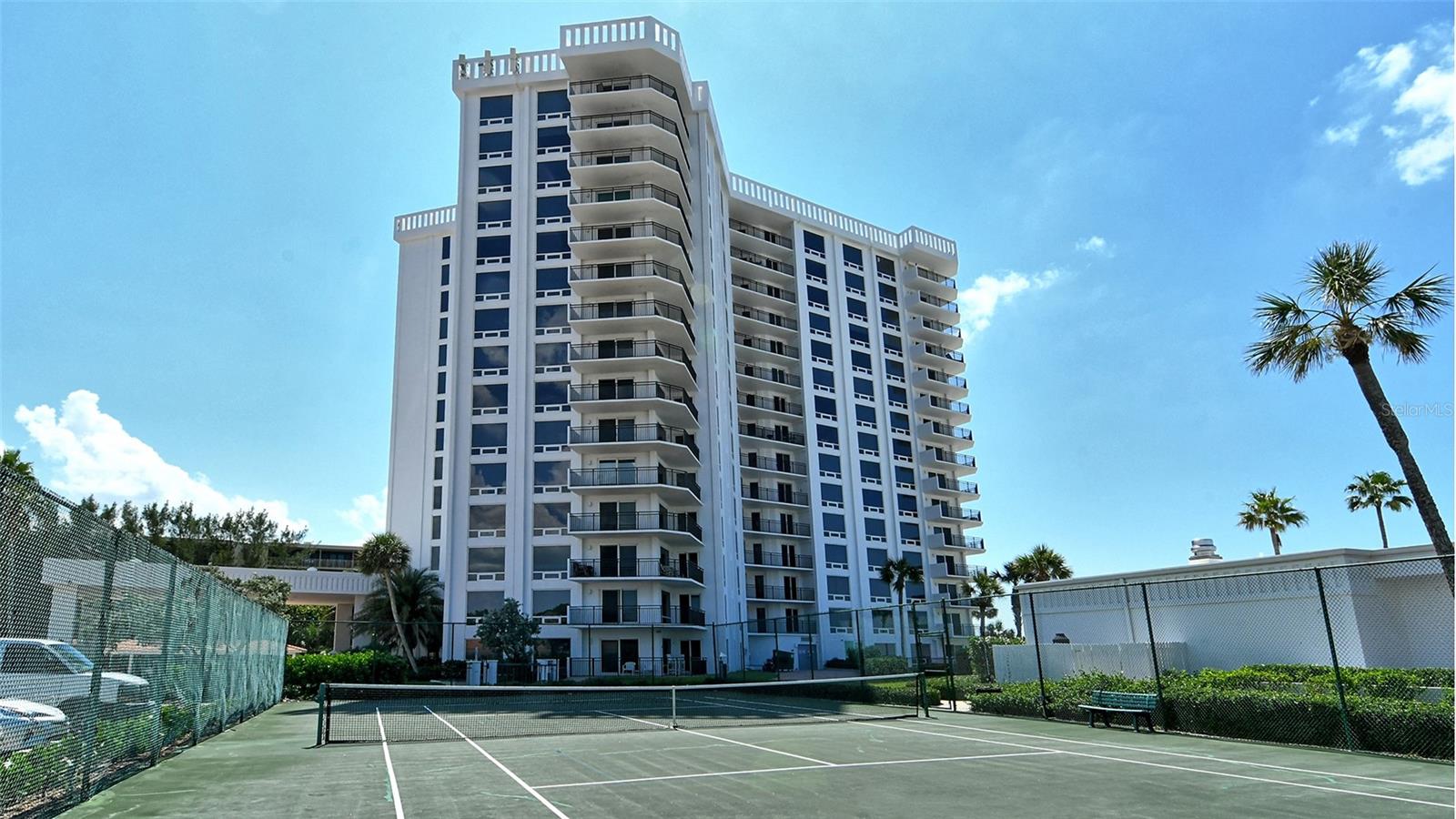 2525 GULF OF MEXICO DR #7B