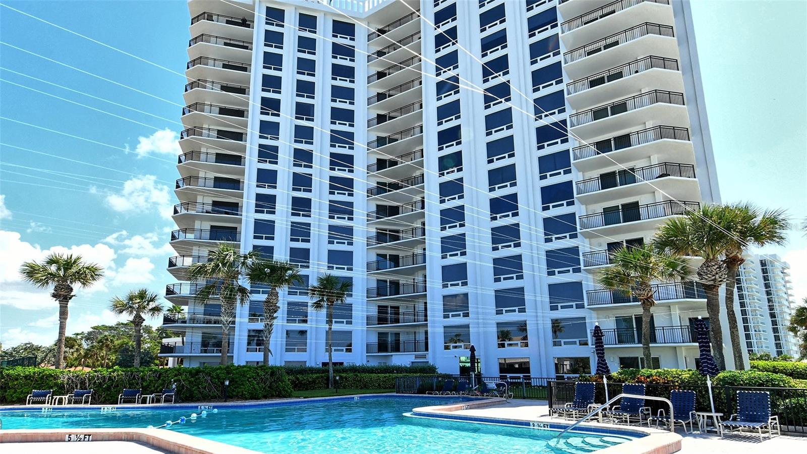 2525 GULF OF MEXICO DR #7B