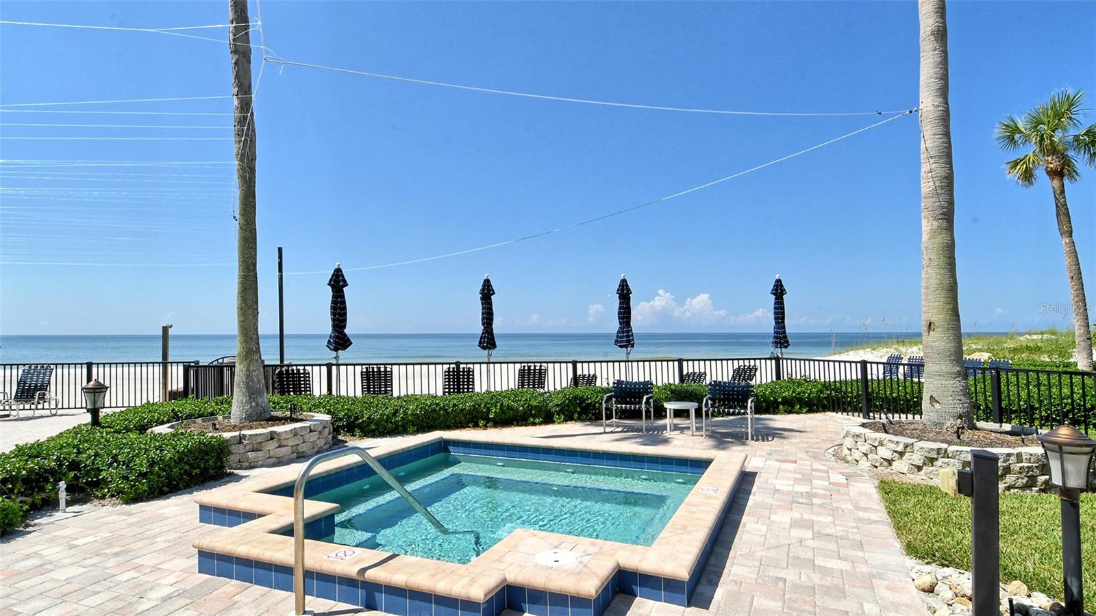 2525 GULF OF MEXICO DR #7B