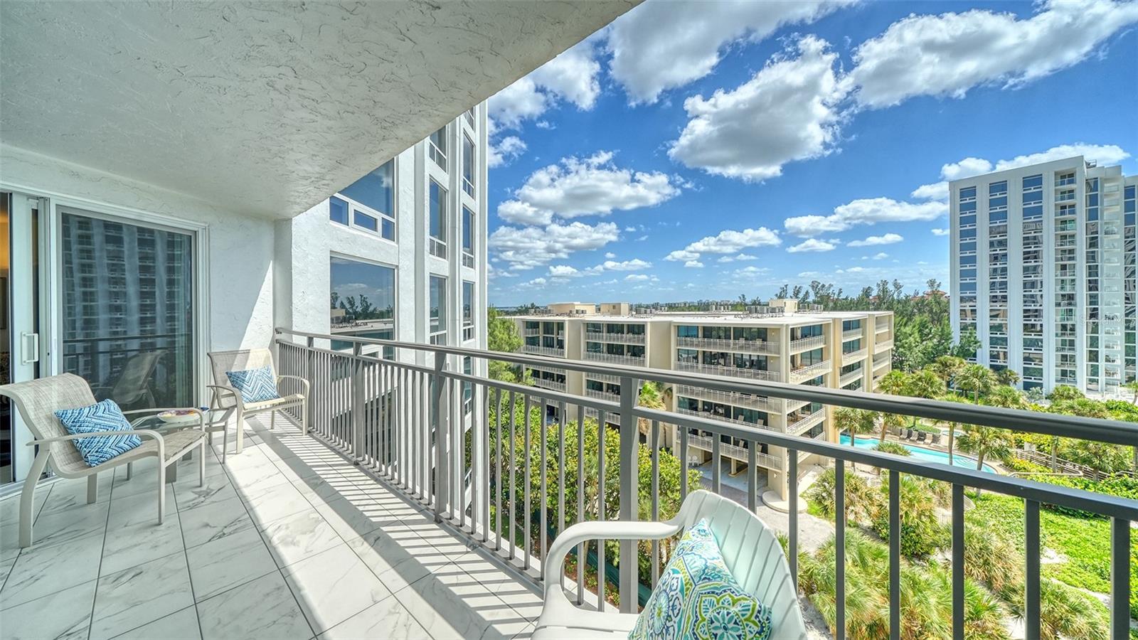 2525 GULF OF MEXICO DR #7B