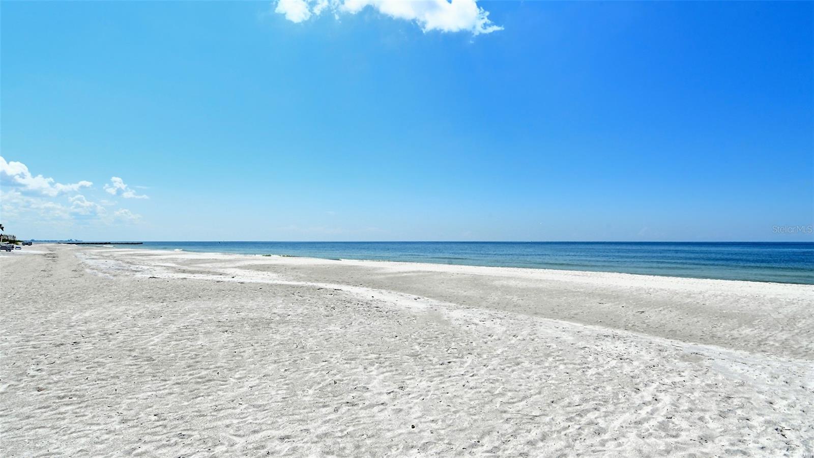 2525 GULF OF MEXICO DR #7B