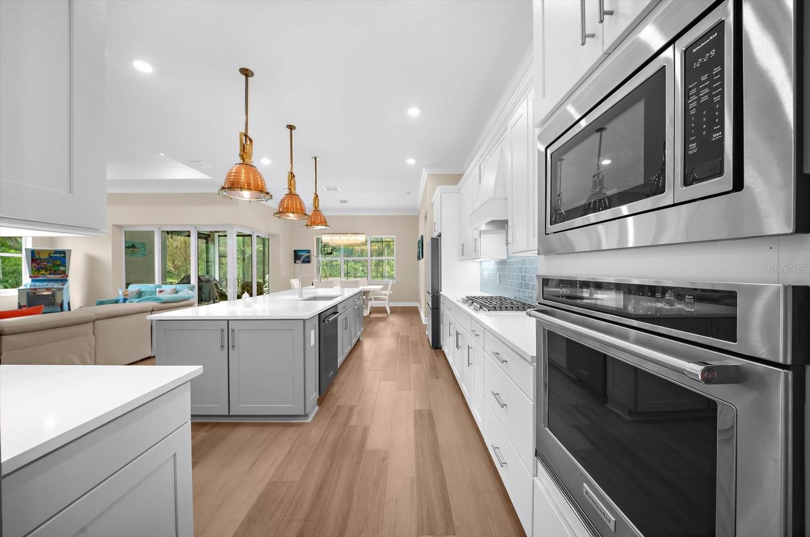10716 SARATOGA PL