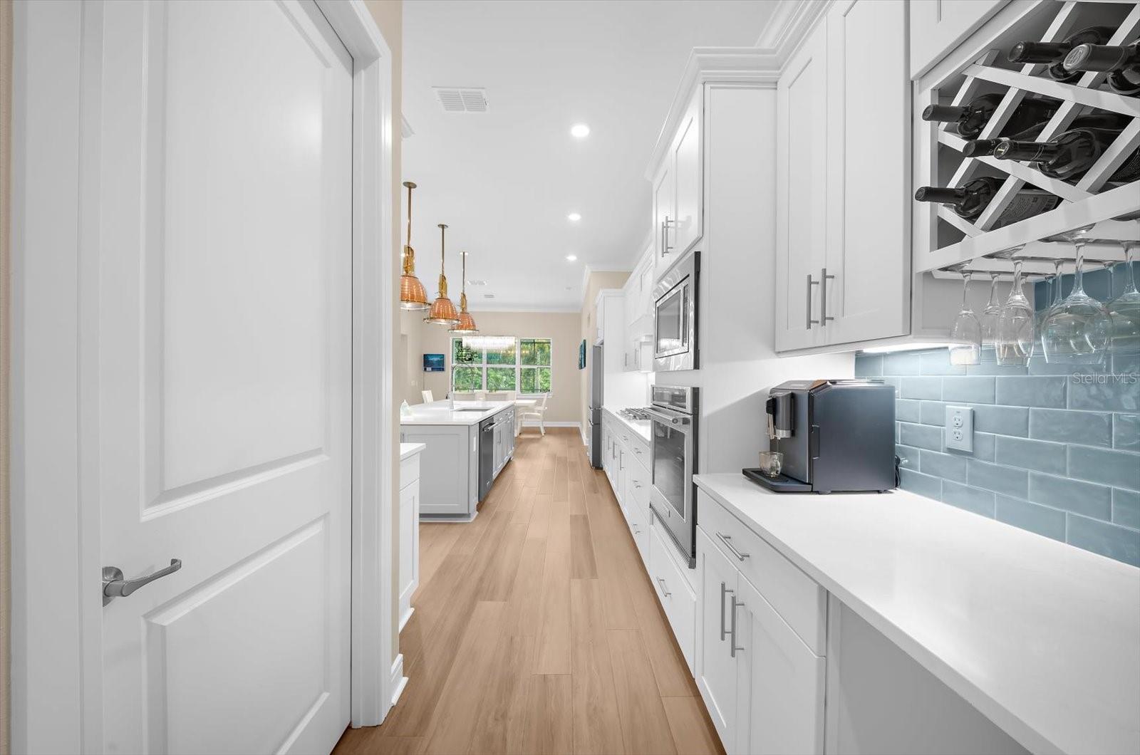 10716 SARATOGA PL