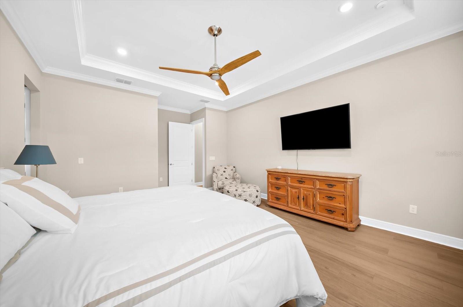 10716 SARATOGA PL