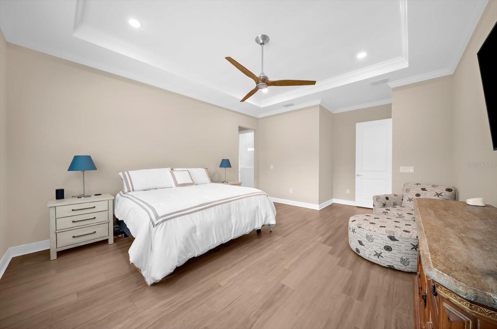 10716 SARATOGA PL
