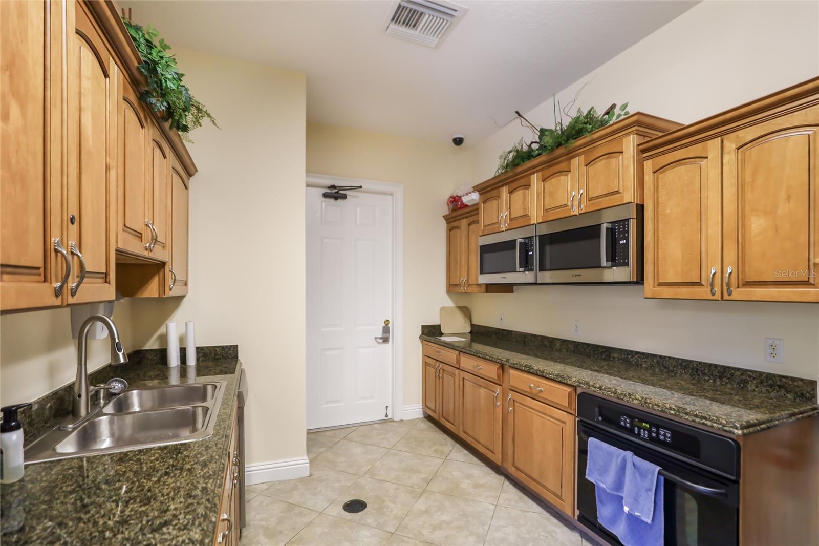 6434 MOORINGS POINT CIR #102