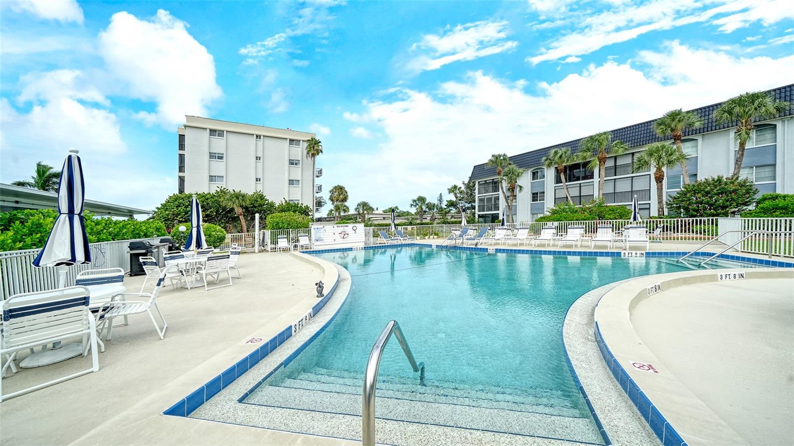 5600 BEACH WAY DR #207