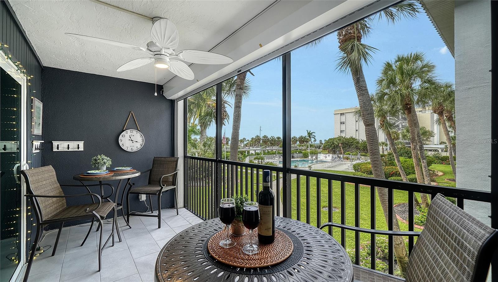 5600 BEACH WAY DR #207