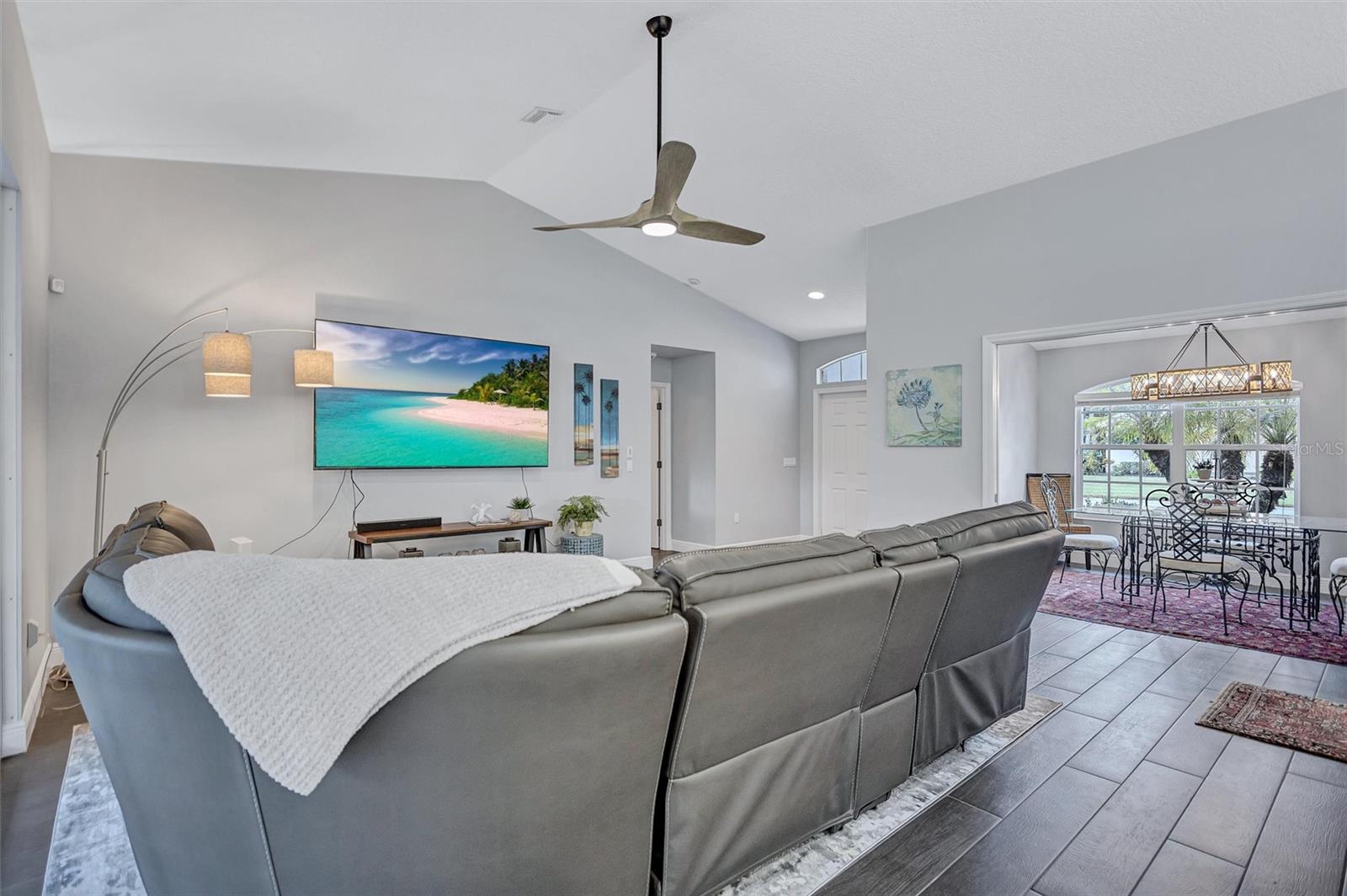 2104 TOCOBAGA LN