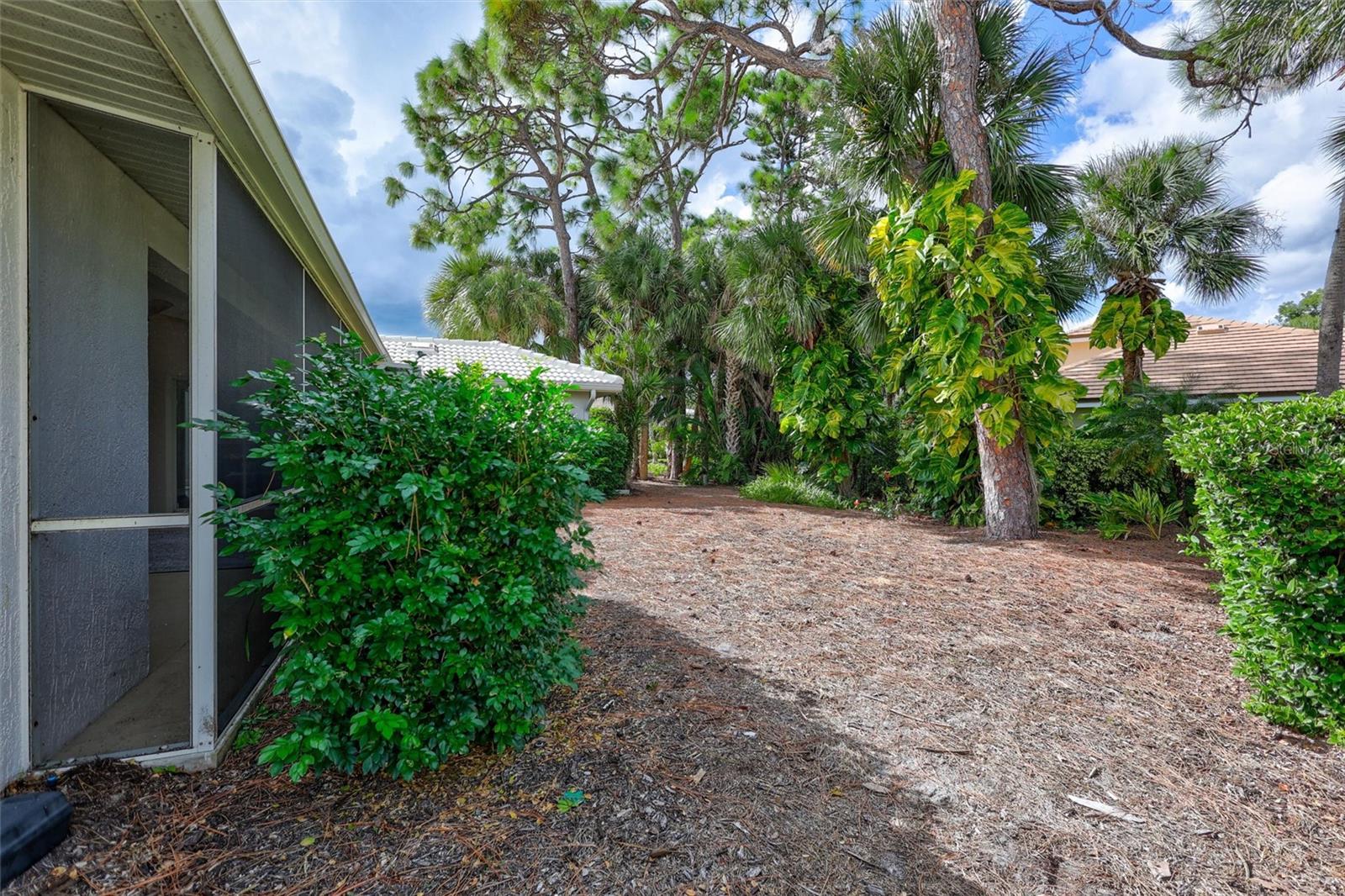 2104 TOCOBAGA LN