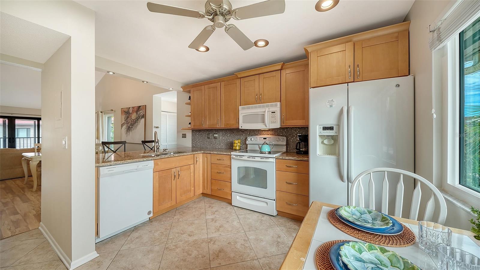 6204 MIDNIGHT PASS RD #205