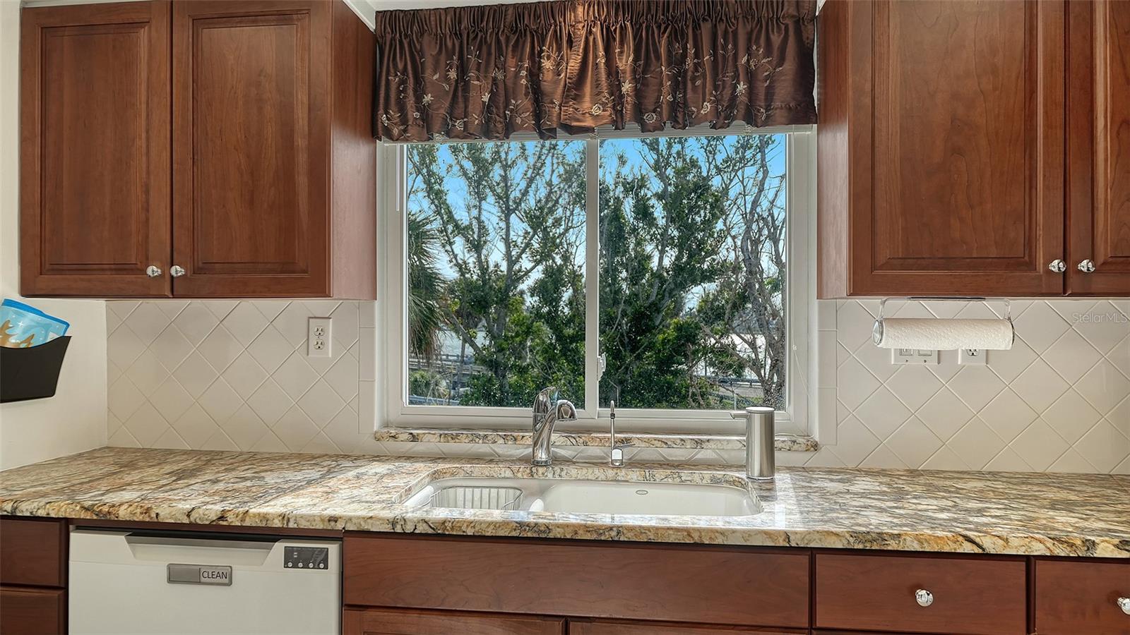 777 JOHN RINGLING BLVD #36