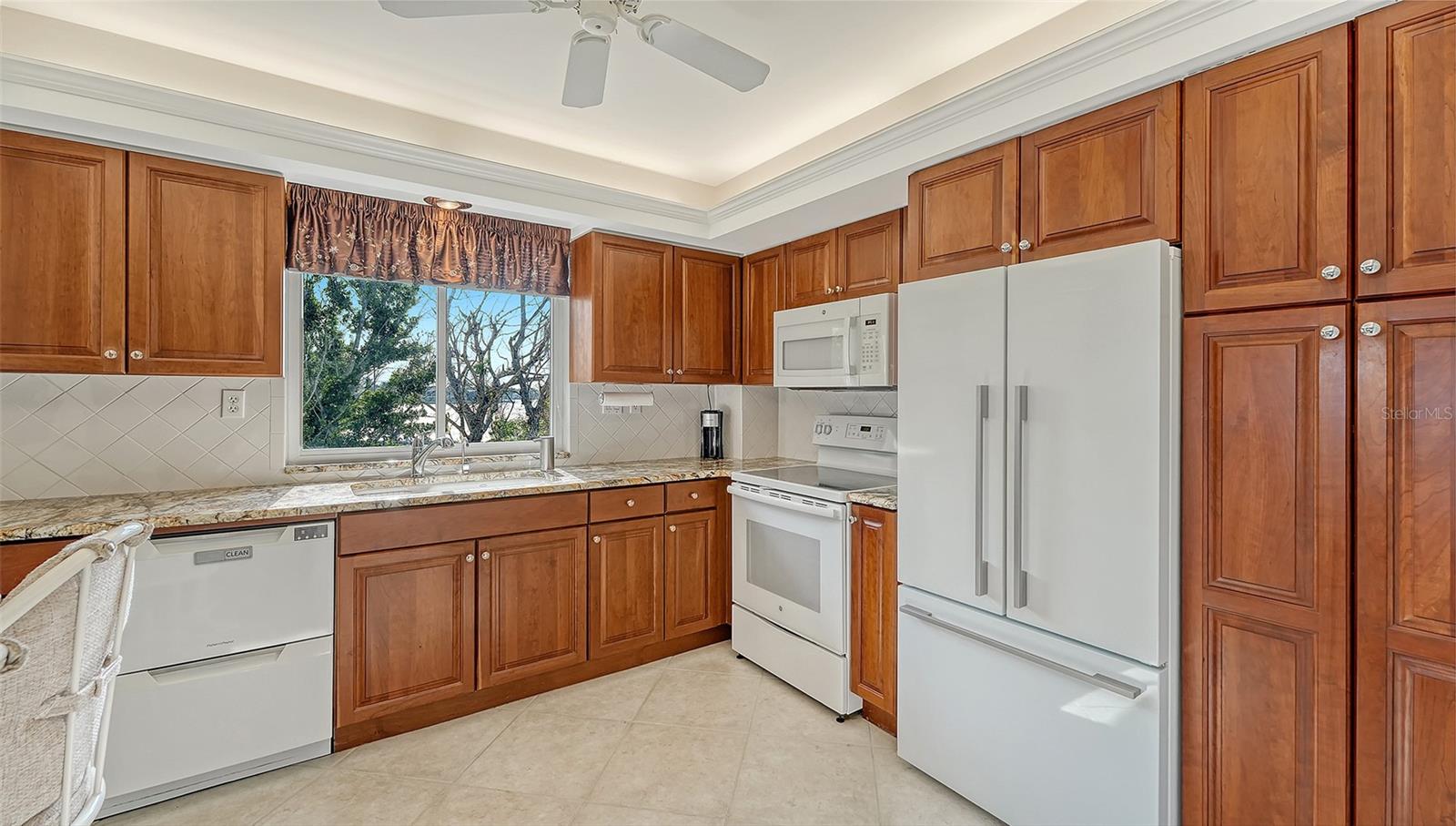 777 JOHN RINGLING BLVD #36