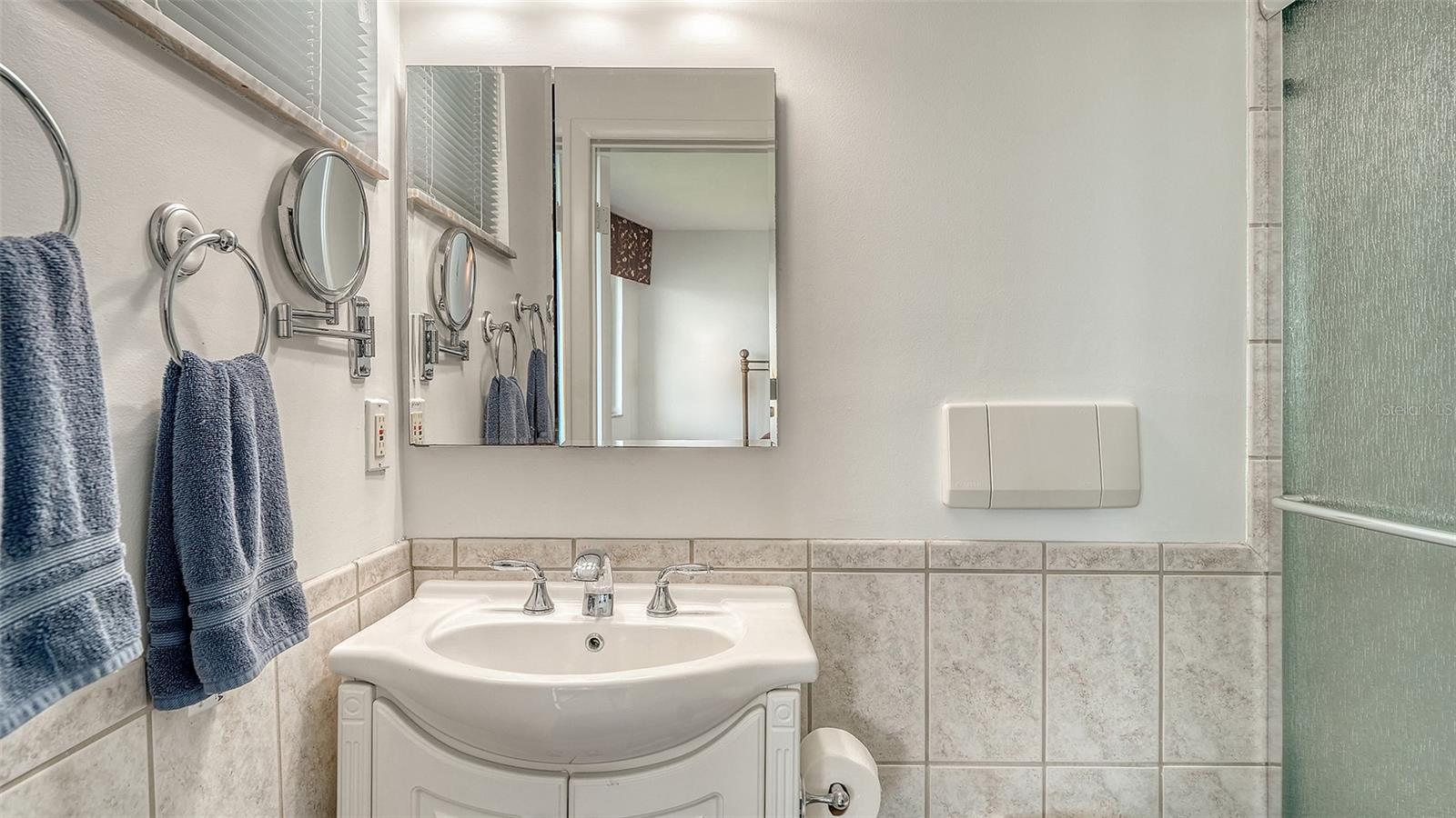 777 JOHN RINGLING BLVD #36