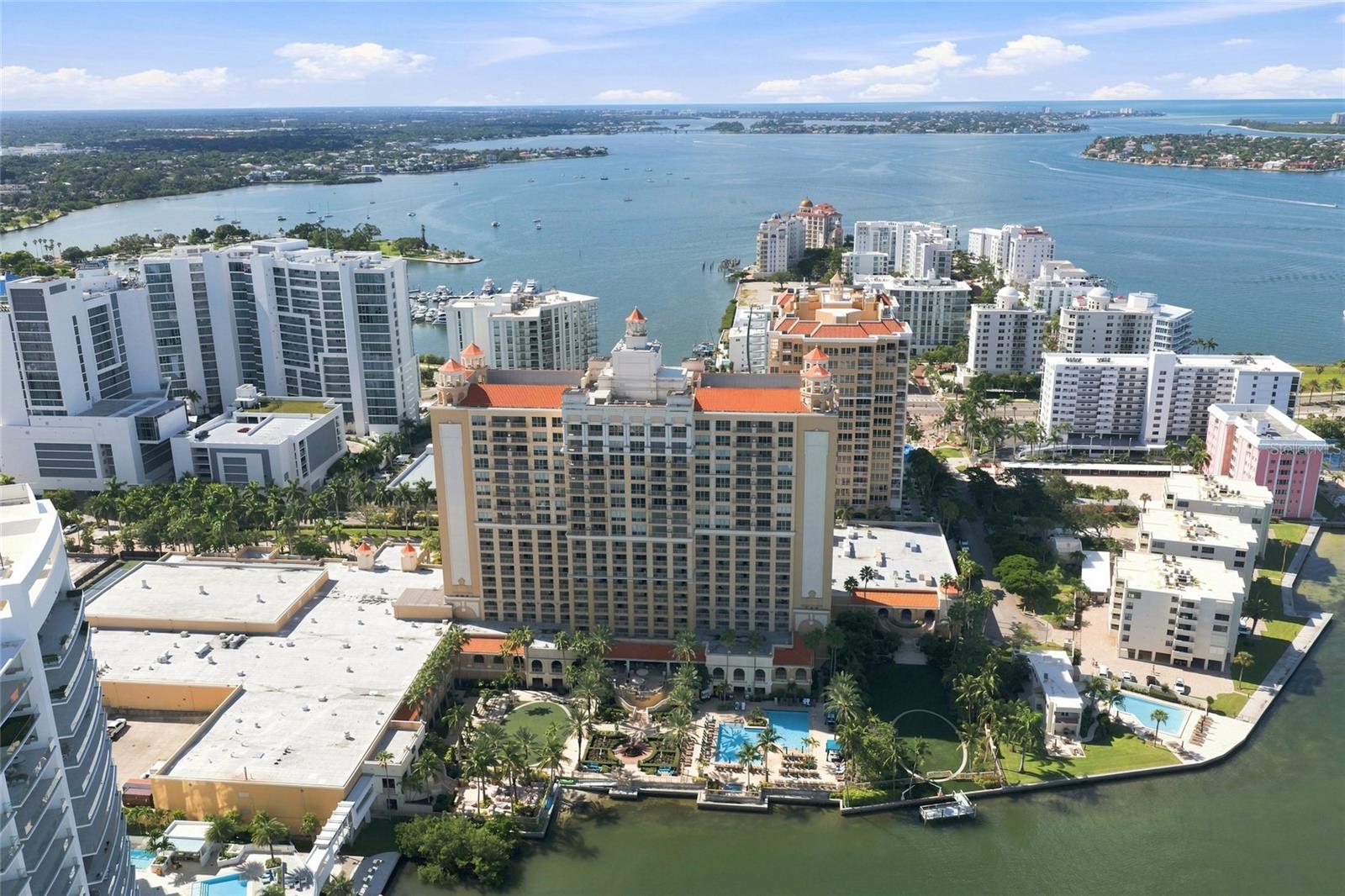 1111 RITZ CARLTON DR #1704