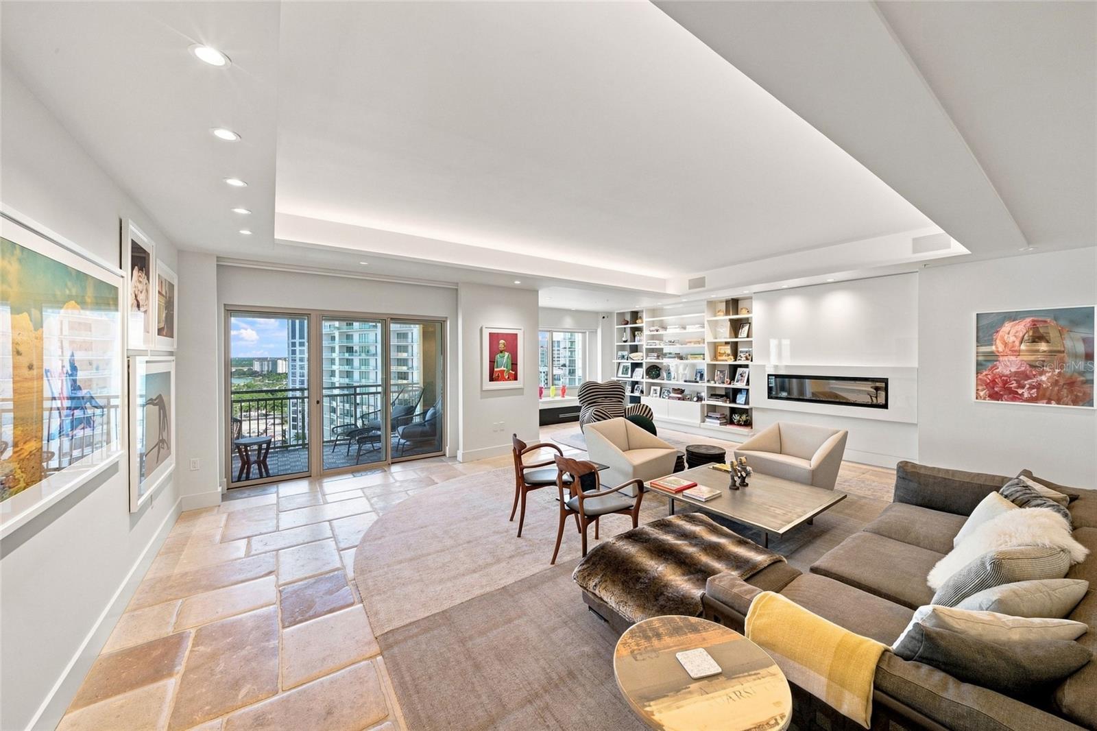 1111 RITZ CARLTON DR #1704
