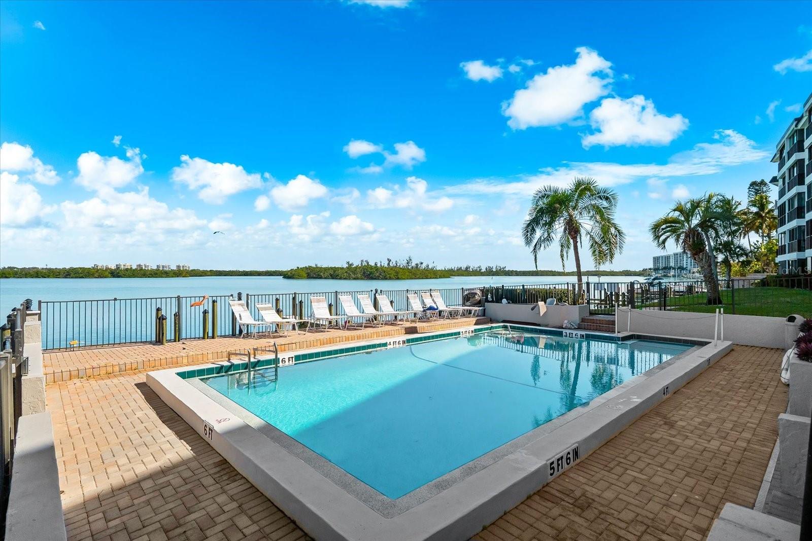 8911 MIDNIGHT PASS RD #511