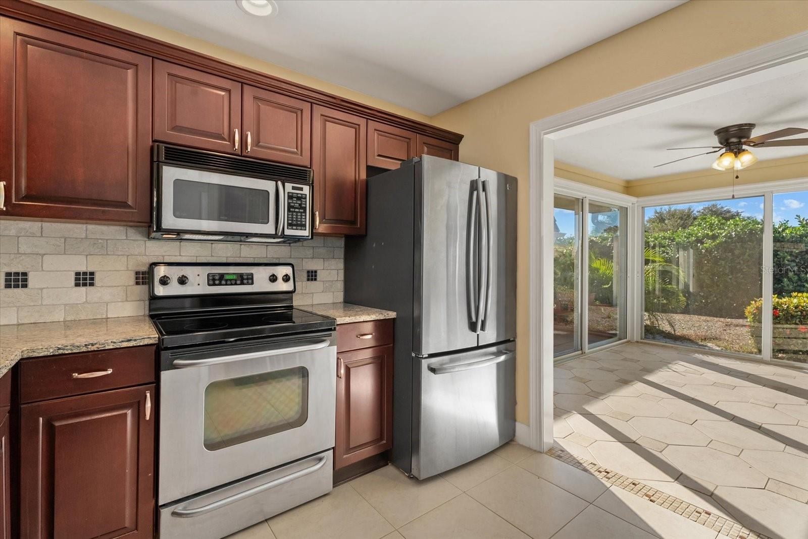 2320 AQUABLUFF PL #V274