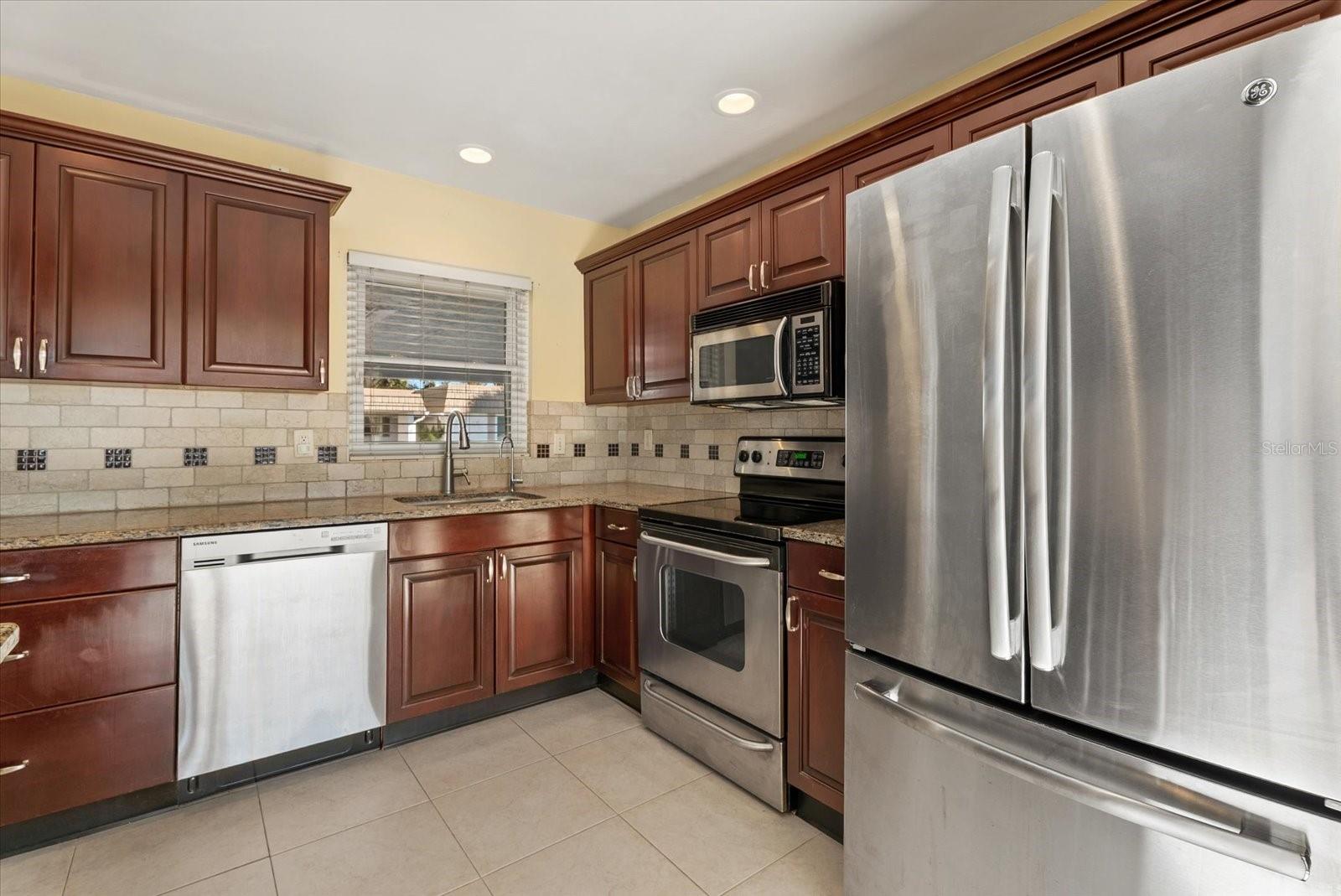 2320 AQUABLUFF PL #V274